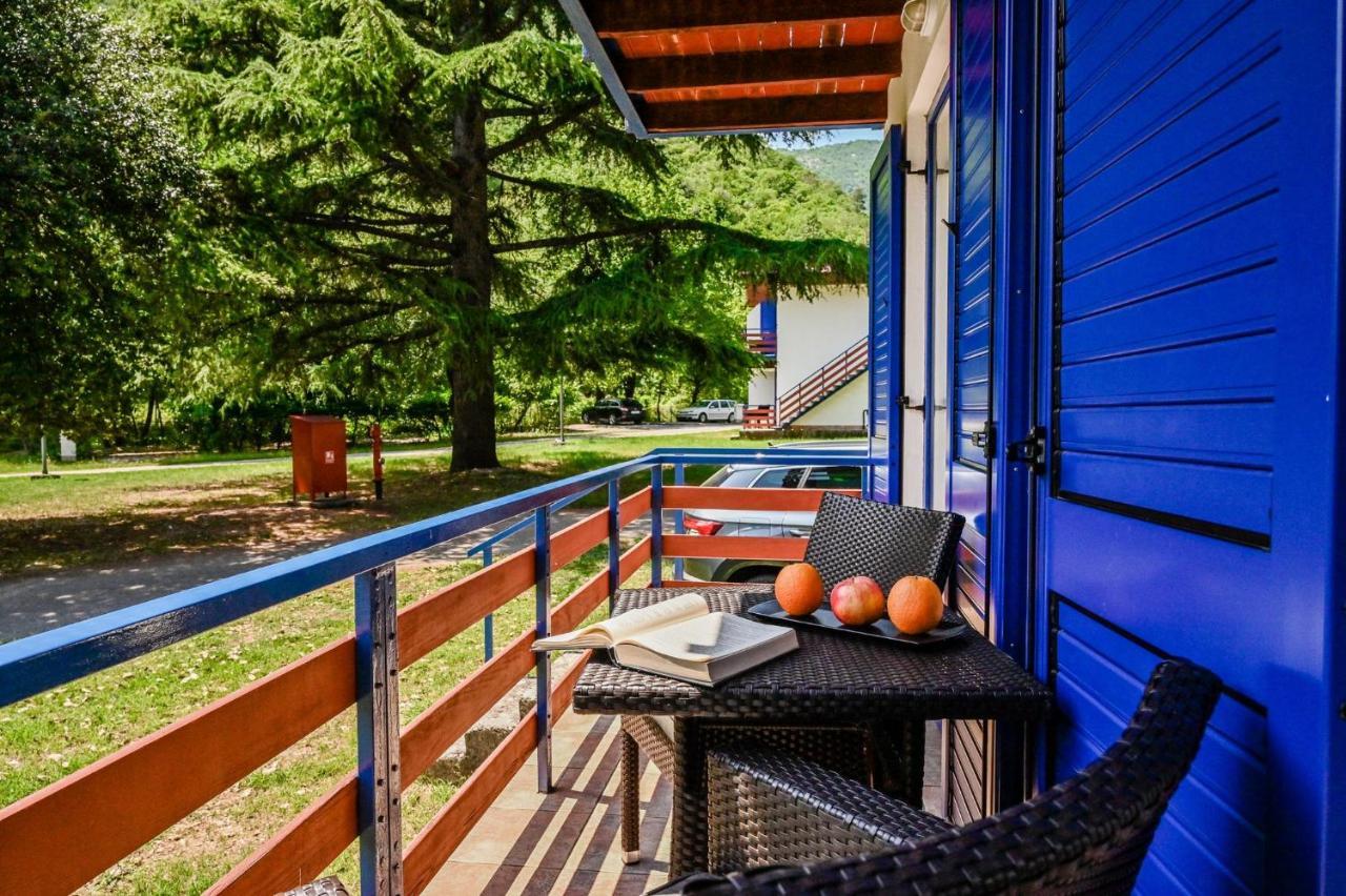 Campsite & Holiday Resort Medveja Ngoại thất bức ảnh